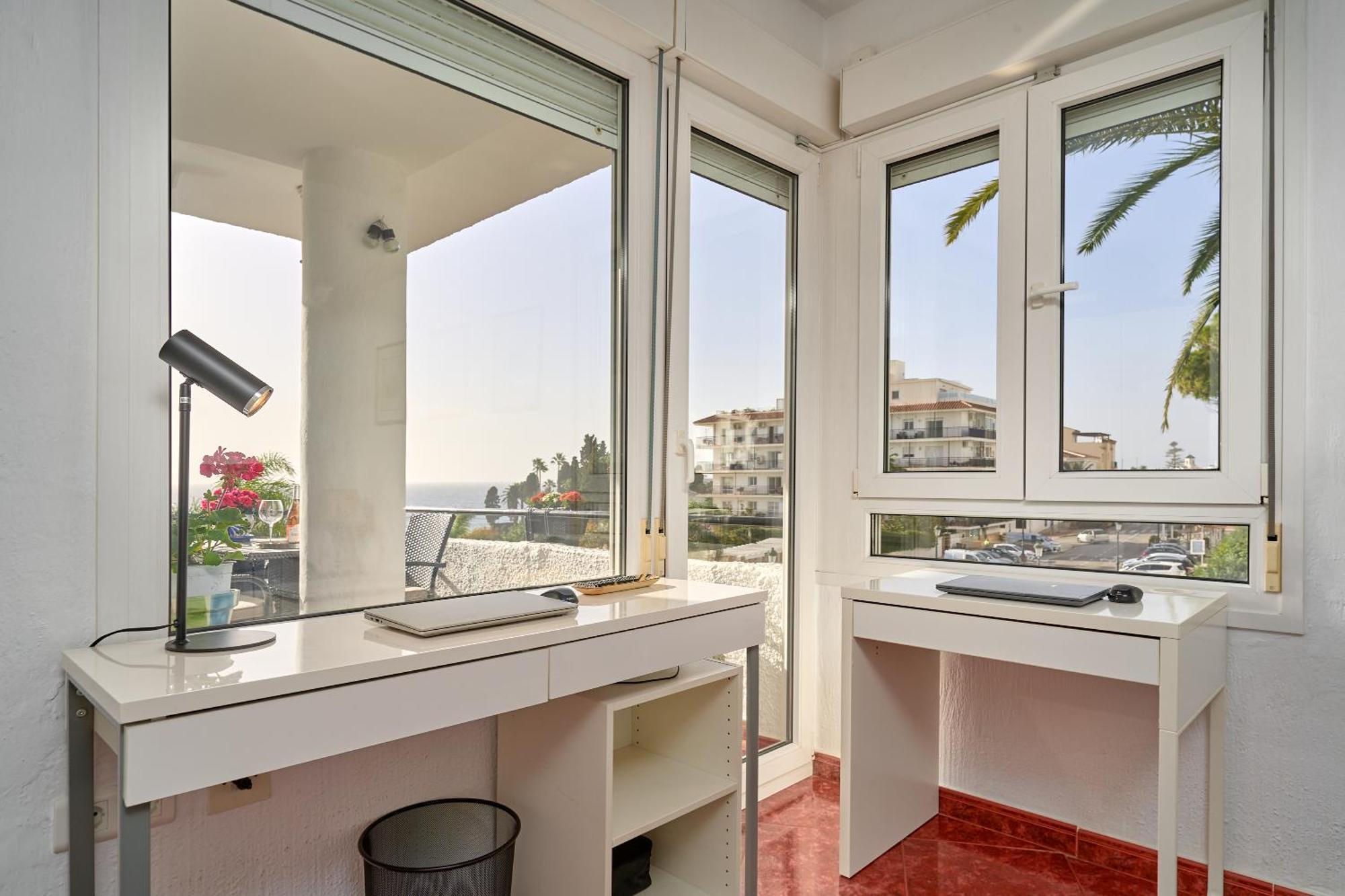 Spectacular Sea Views, 2 Bed,2 Bath Apartment Нерха Екстериор снимка