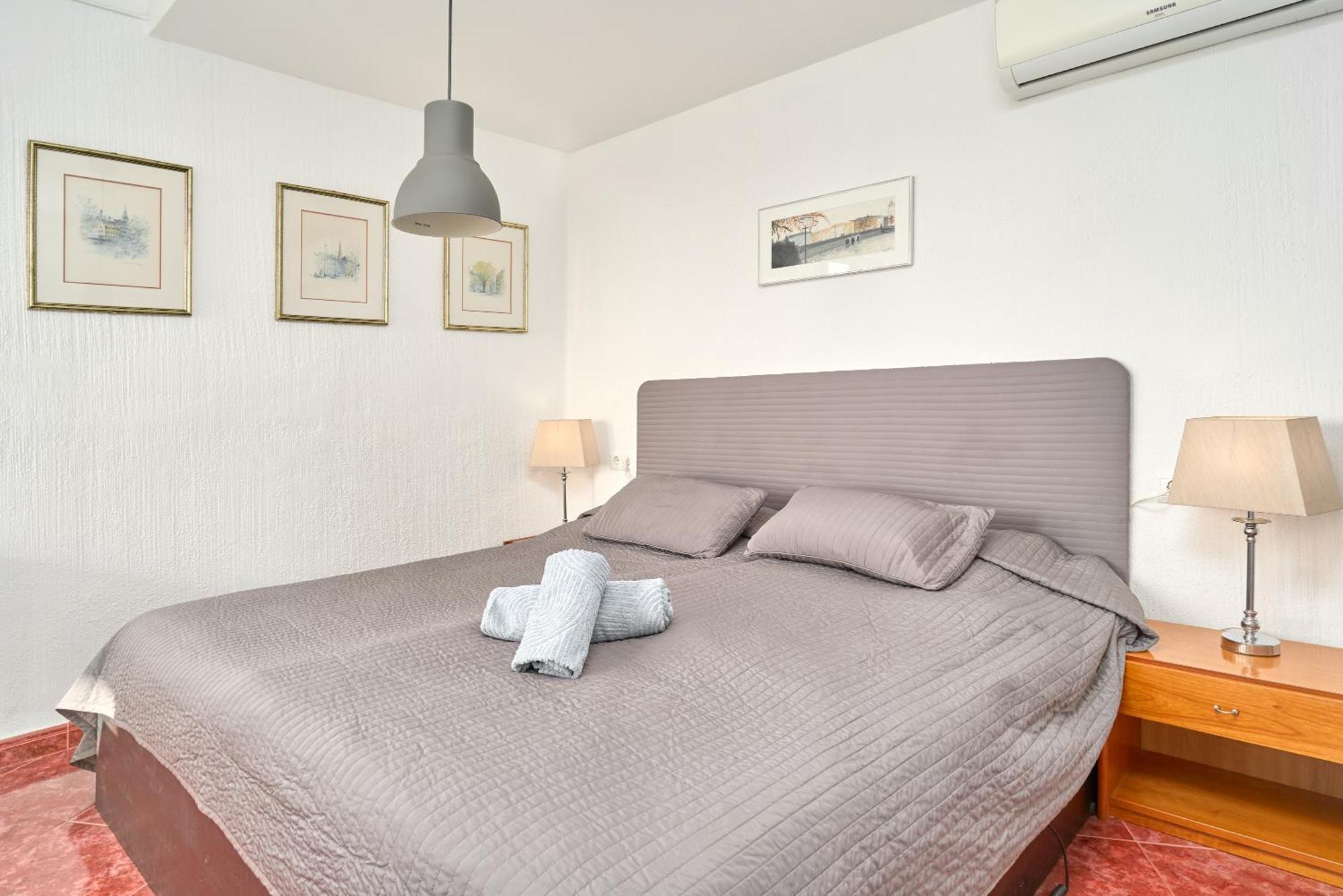 Spectacular Sea Views, 2 Bed,2 Bath Apartment Нерха Екстериор снимка