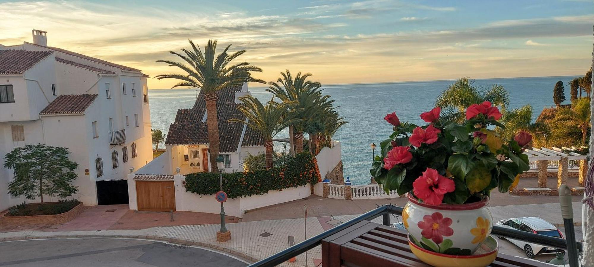 Spectacular Sea Views, 2 Bed,2 Bath Apartment Нерха Екстериор снимка