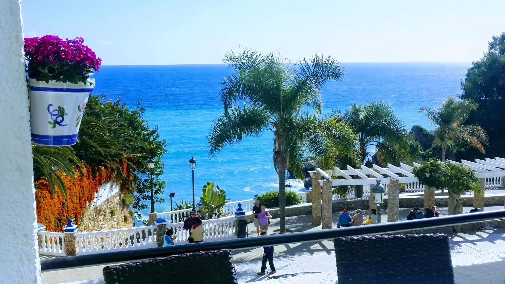 Spectacular Sea Views, 2 Bed,2 Bath Apartment Нерха Екстериор снимка